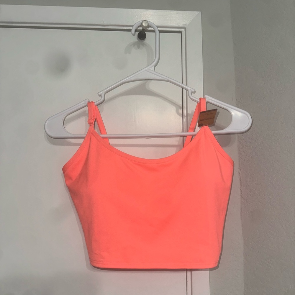 VS Pink Workout Top